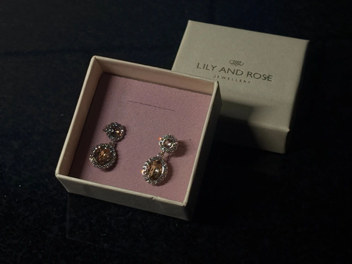 Små lily and rose örhängen  - 1