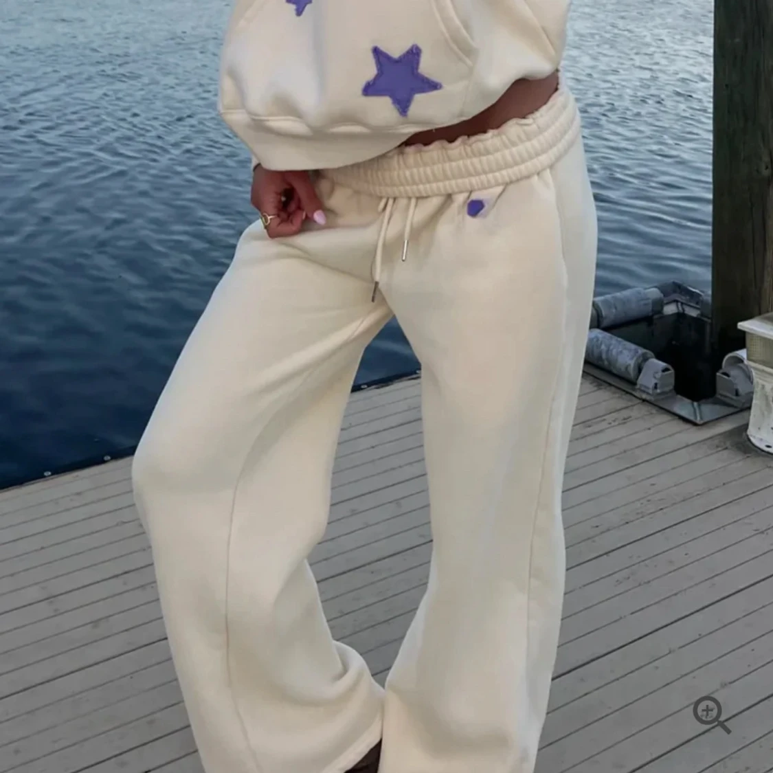 Ljusgult mjukisset - 1