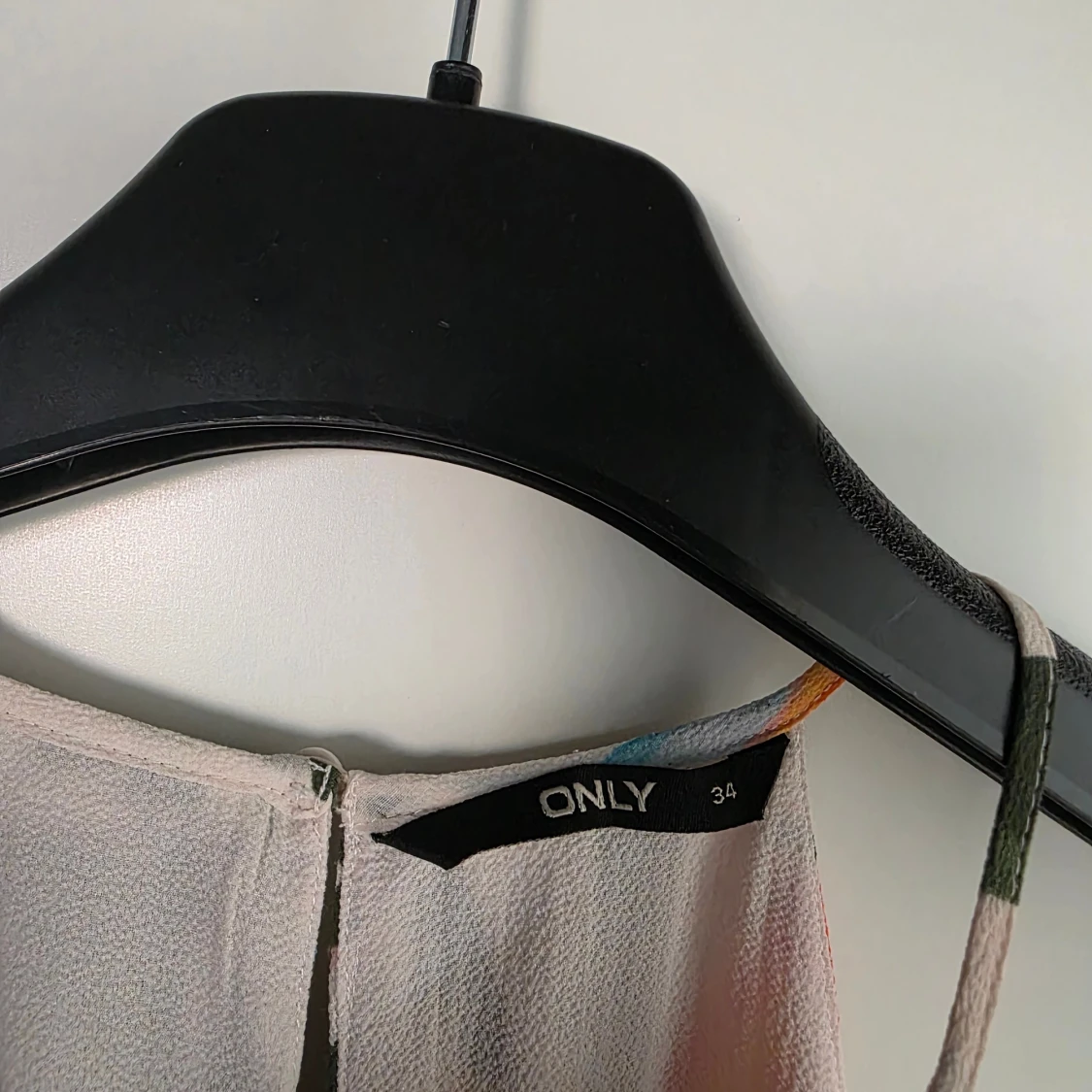 Blommig sommarklänning från ONLY - 1