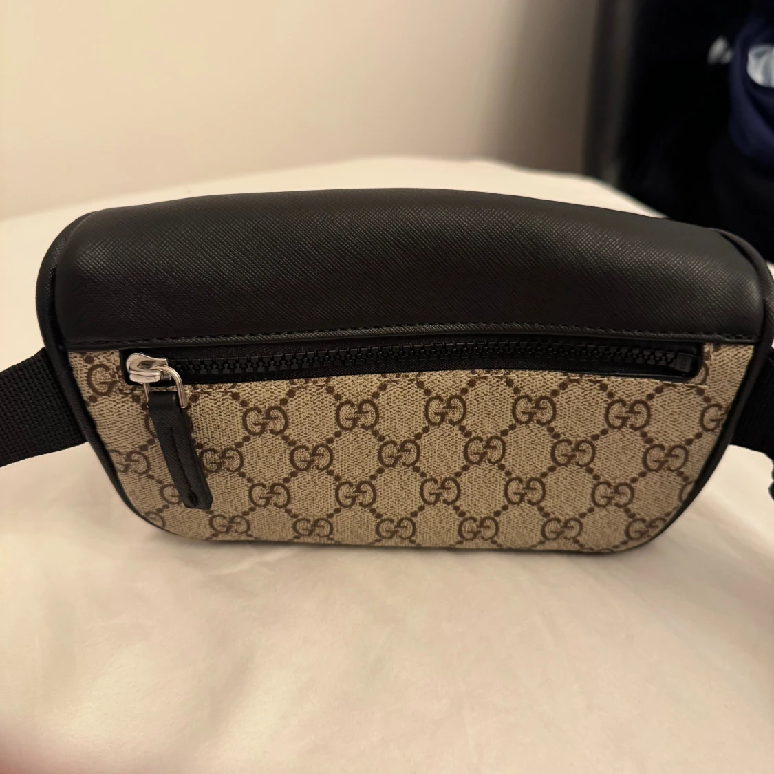  beige och svart axelväska - 1