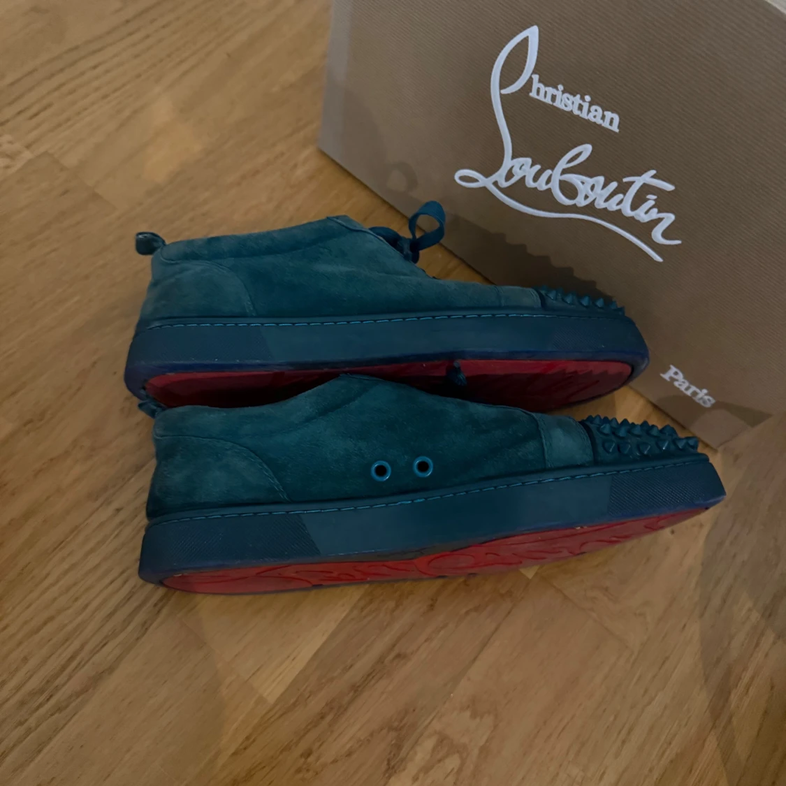 Mörkgröna Christian Louboutin sneakers - 2