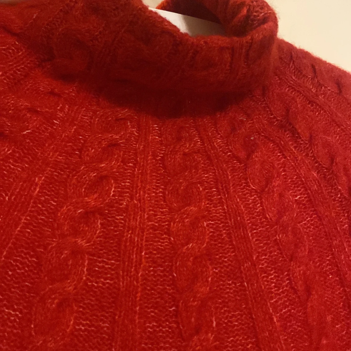 Röd stickad klänning från KappAhl XS - 3