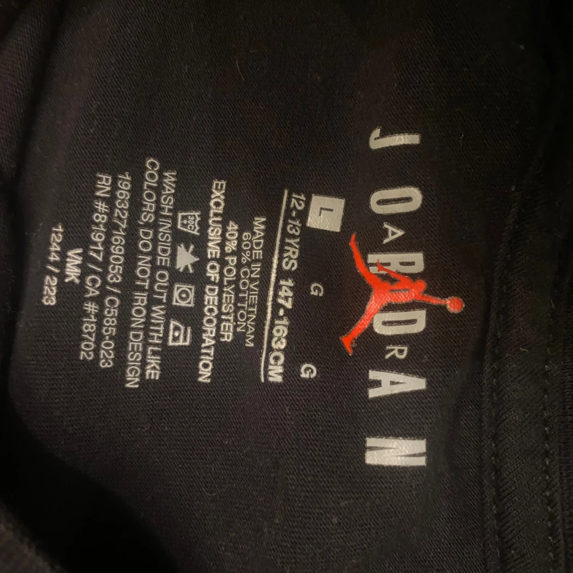 Jordan svart t-shirt med röd logga - 2