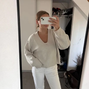 Stickad tröja - Superfin tröja, köp nu!