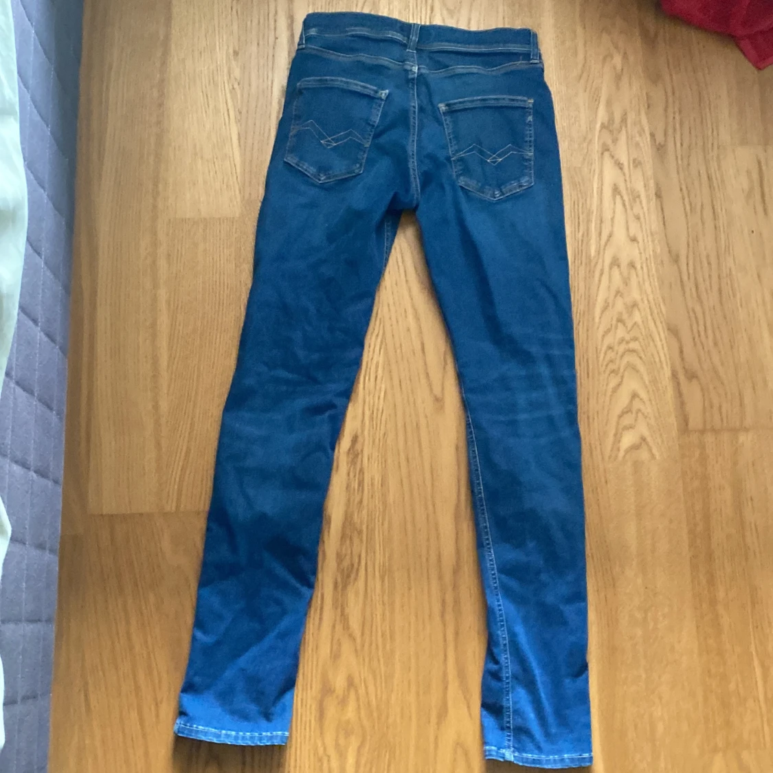 Blå slim jeans från Replay - 3