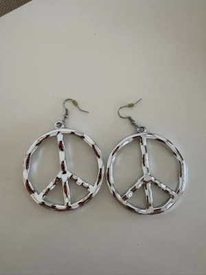 Silver örhänge nyskick  - Örhänge pris 49kr