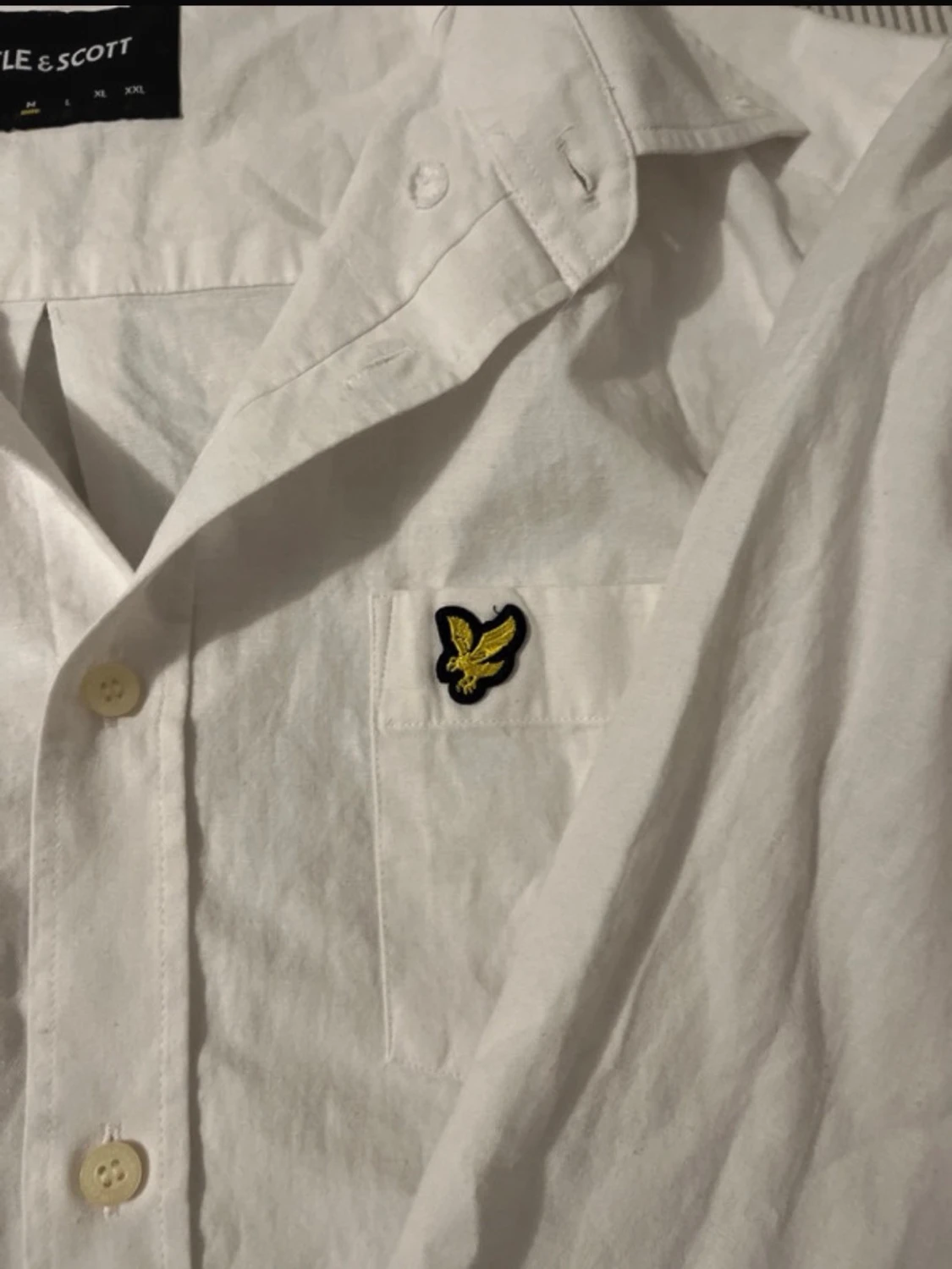 Vit skjorta från Lyle & Scott - 2