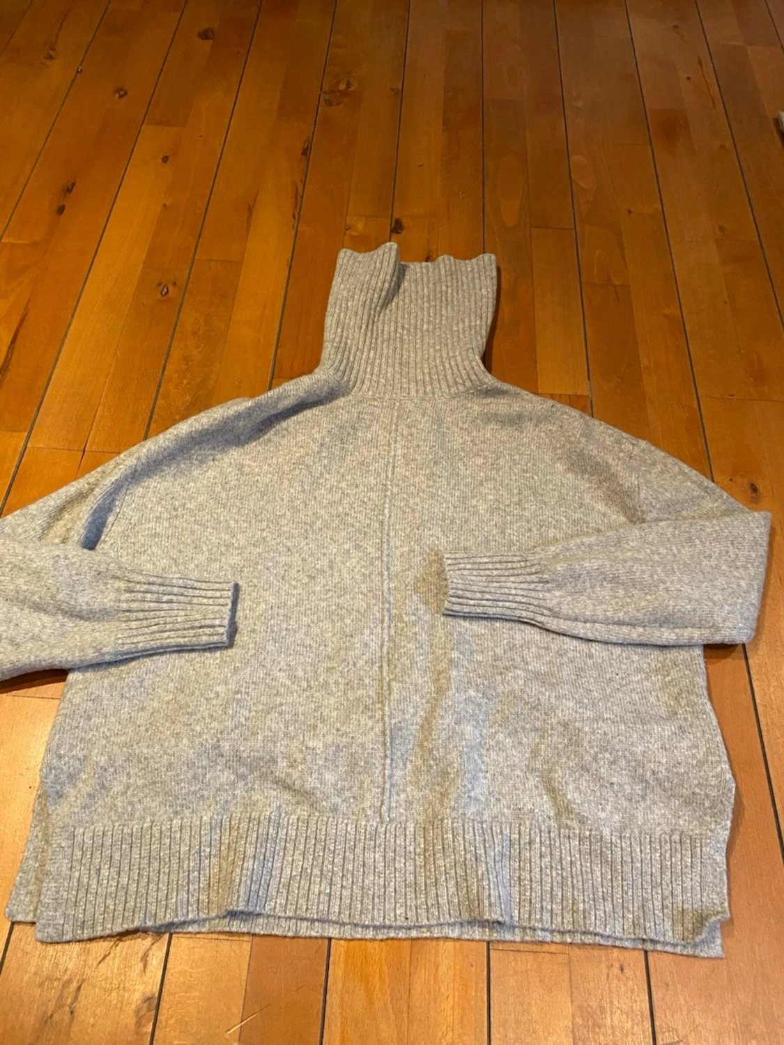Stickad tröja  - 1