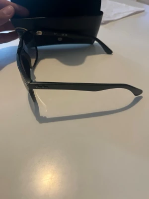 Rayban boyfriend - Snygga boyfriends i mycket bra skick, otroligt sköna och smidiga. 