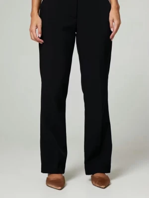 Bikbok kostymbyxor - Säljer mina kostymbyxor från Bikbok i modell ”Vera flare”💕