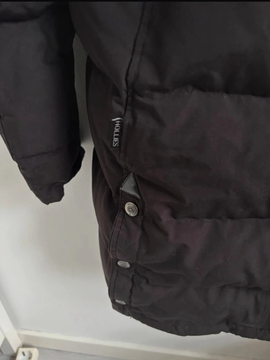 Svart lång dunjacka från Hollies - 5