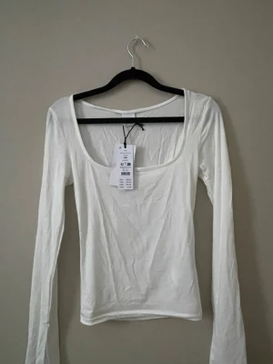 Soft touch topp XS - Helt ny. Vid snabbt köp går pris att diskuteras