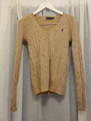 Polo Ralph Lauren Stickad tröja - Polo Ralph Lauren Stickad tröja, beige Stl s i bra skick