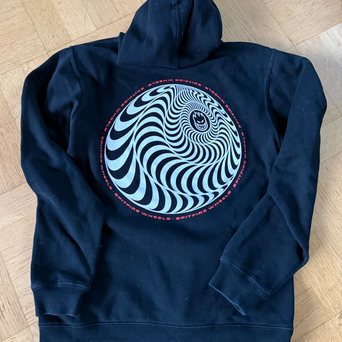 Spitfire hoodie S  - 1