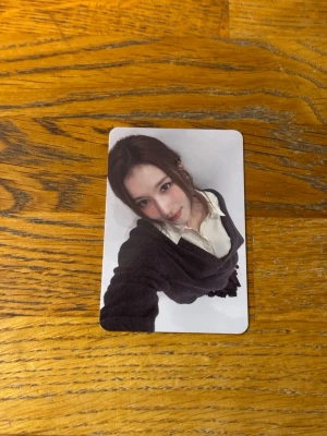 Twice Sana photocard  - Från Twice- The Story Goes On Cast version 