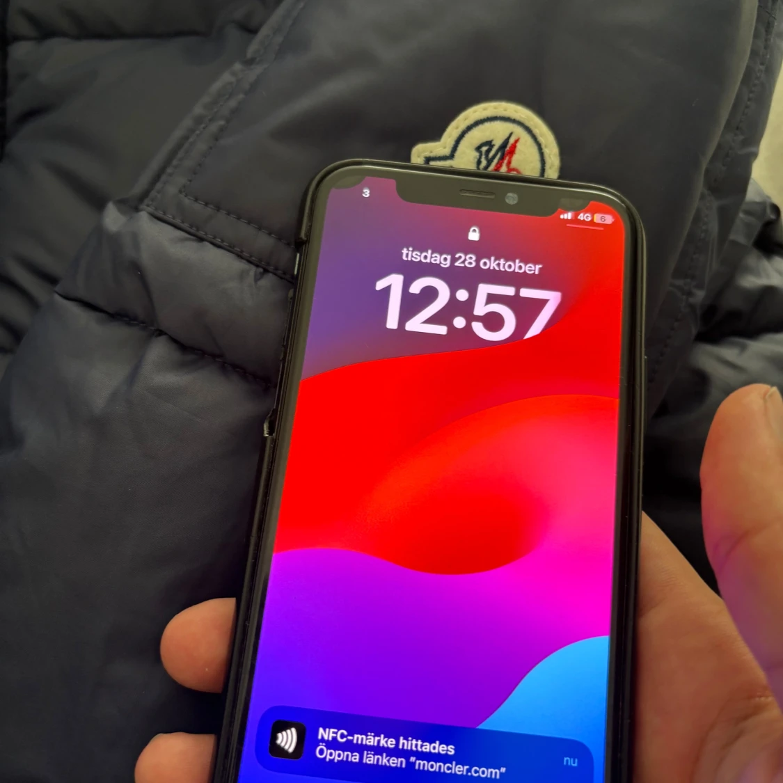 Mörkblå Moncler pufferjacka M - 1