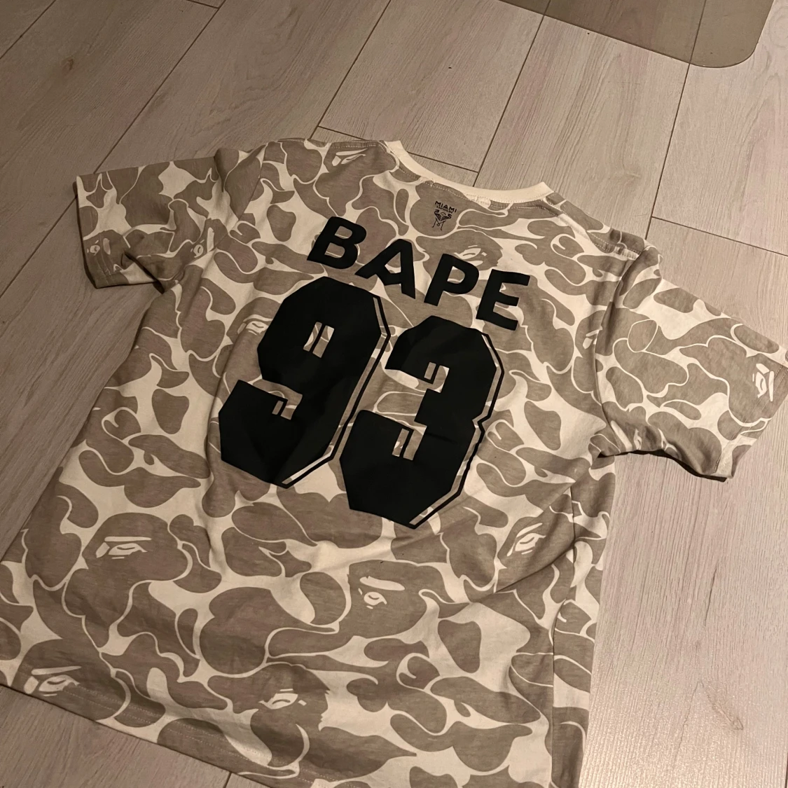 Miami fotbollströja BAPE x A Bathing Ape - 1