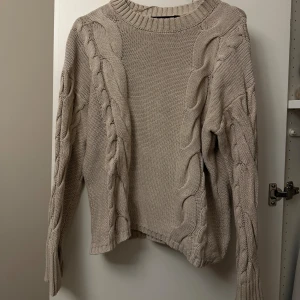 Stickad tröja - Köpt från Lager157. Aldrig använd. Storlek S 💞