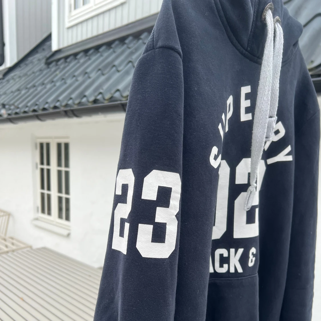 Svart hoodie från Superdry med tryck - 2