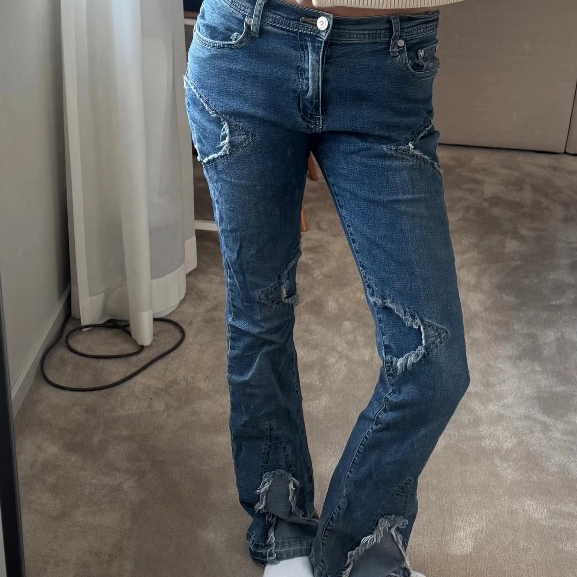 Blå bootcut jeans med detaljer - 1