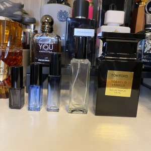 1ml tom ford tobacco vanilla 2 ml Azzoro tmw och 2 ml liquid brun  - Allt föd 89kr