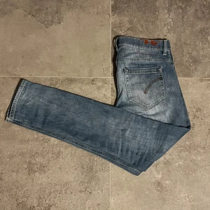 Dondup jeans - Säljer nu ett par riktigt schyssta dondup jeans i väldigt bra skick för ett grymt pris, om ni har några frågor är det bara att skriva !