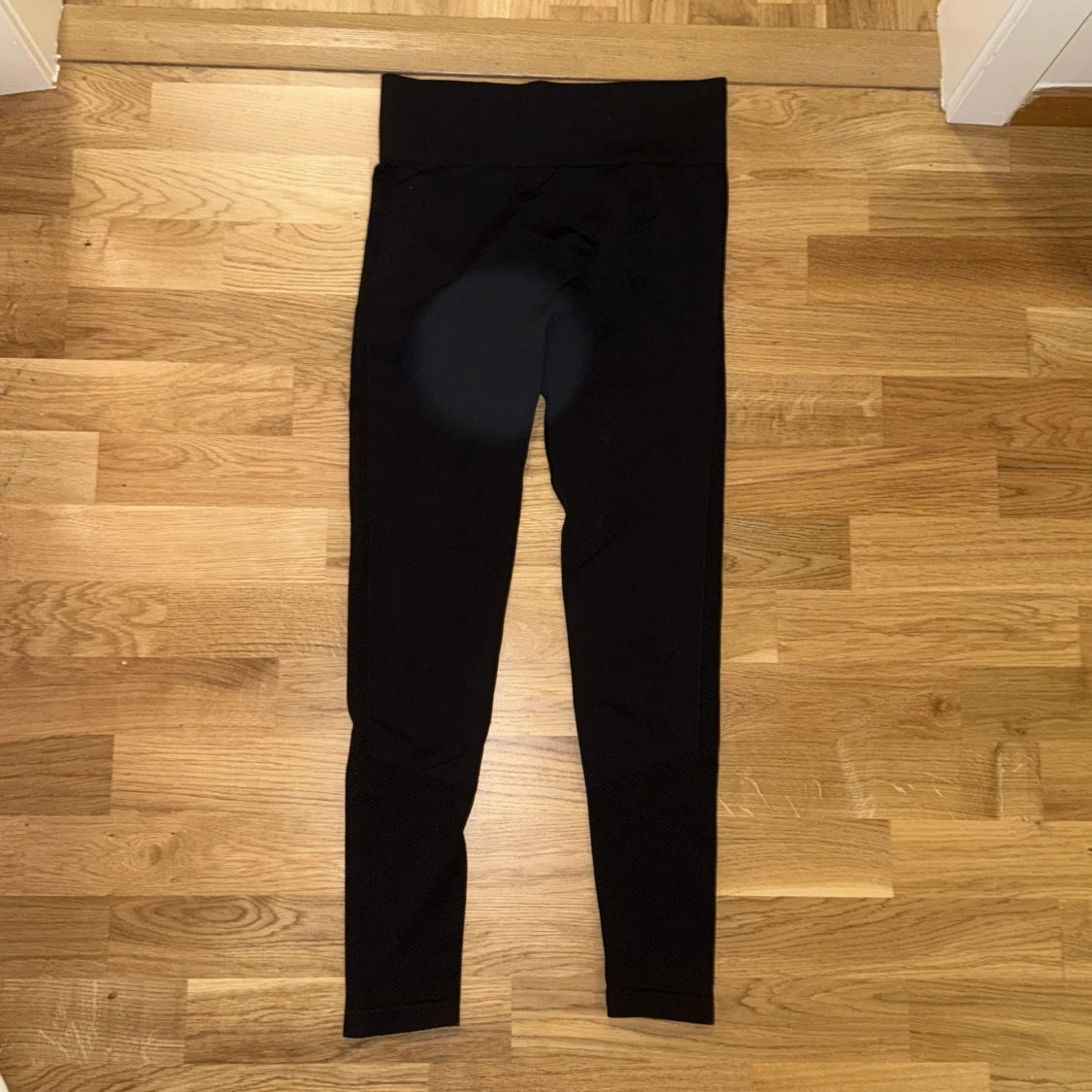 Svarta högmidjade leggings - 2