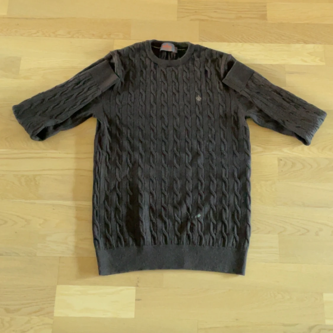 Mörkgrå kabelstickad tröja Morris - 1
