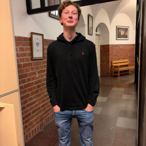 Säljer en konstig man  - Han är till salu för dåligt uppträdande. Skickar han bara med insta box, Skriv om ni har funderingar eller önskemål. 