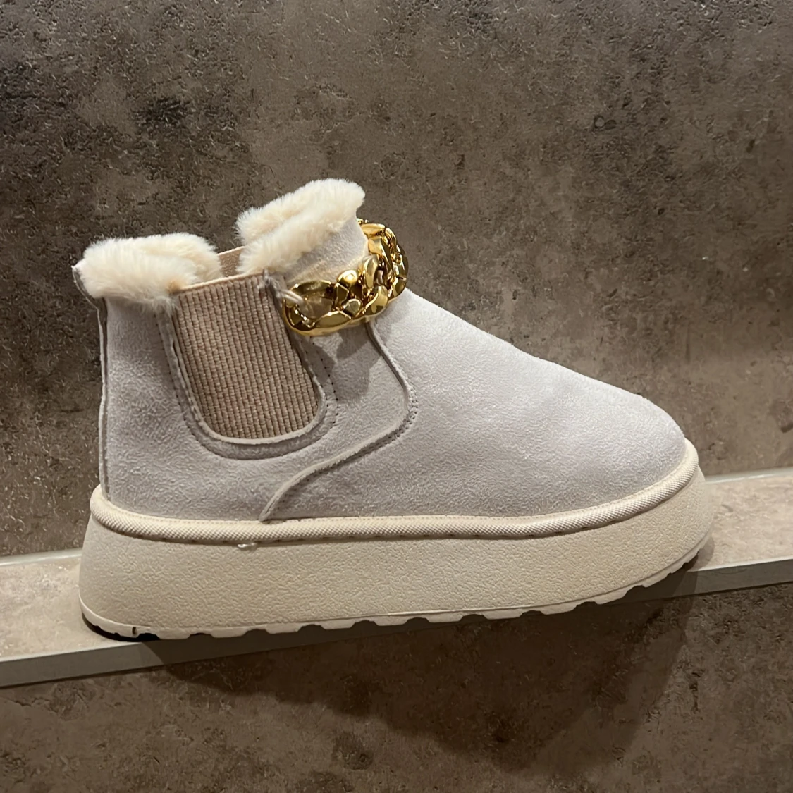 NYA vinterskor med guldkedja - 4