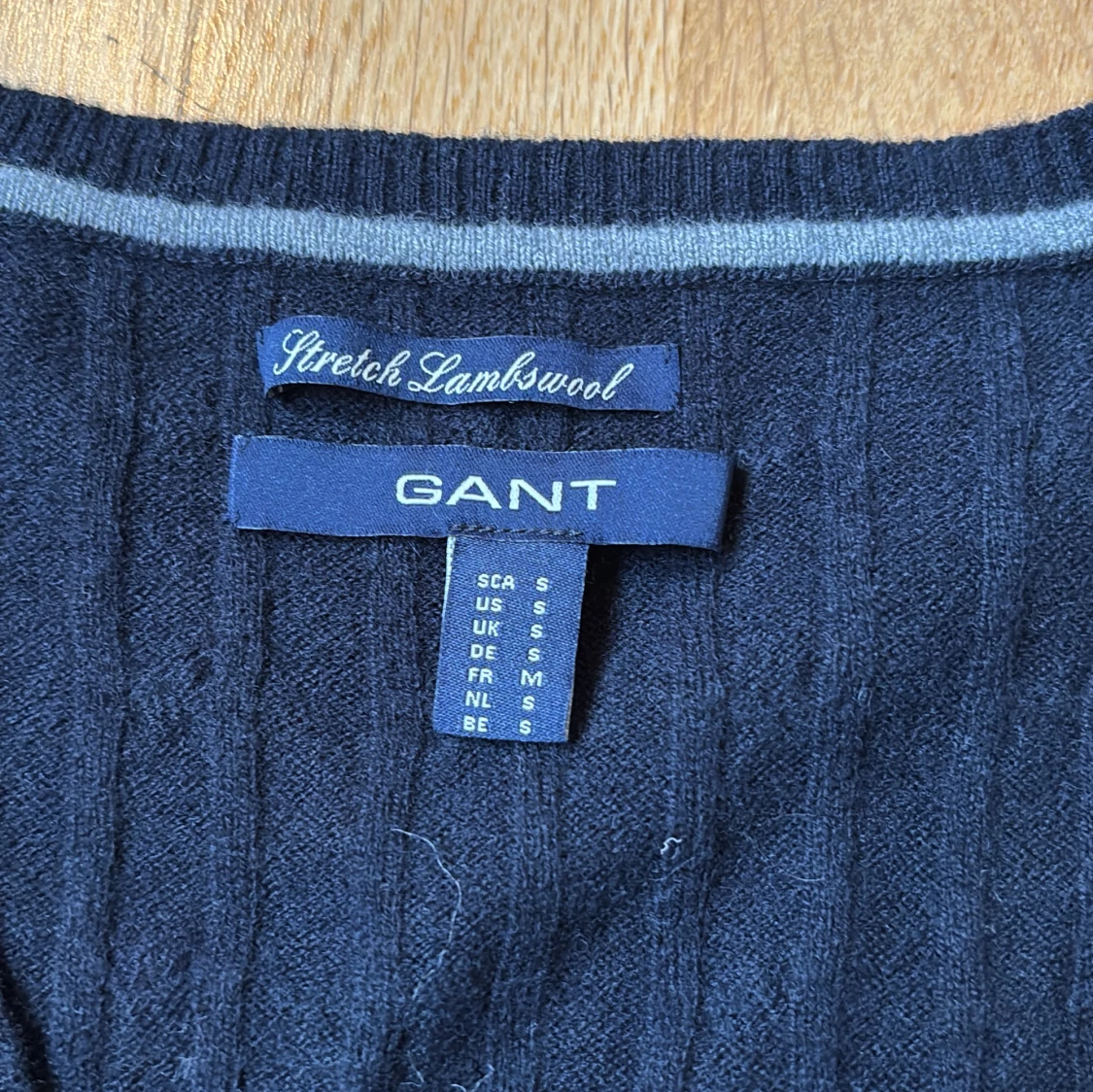 marinblå GANT ullväst - 2