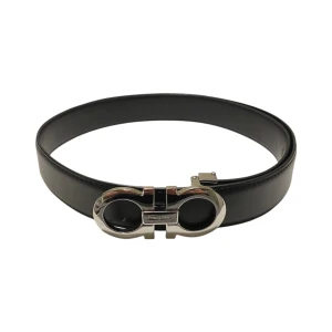 Ferragamo bälte - Helt ny Ferragamo bälte. Oanvänd. Fraktar inom 1-3 dagar. Bästa kvalité ute på marknaden. Storlek 110cm