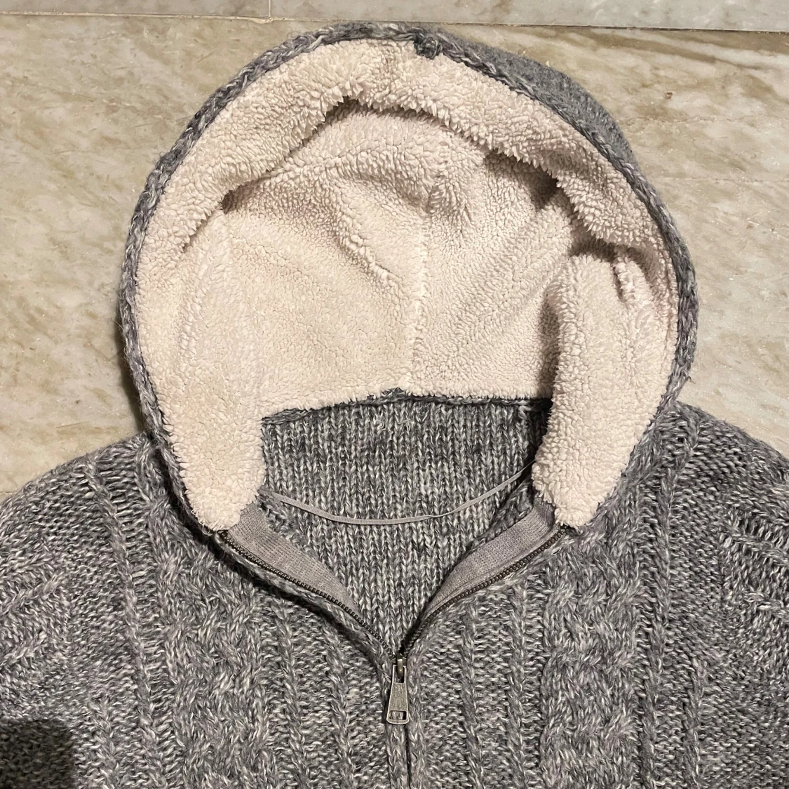 Fodrad stickad cardigan - 1