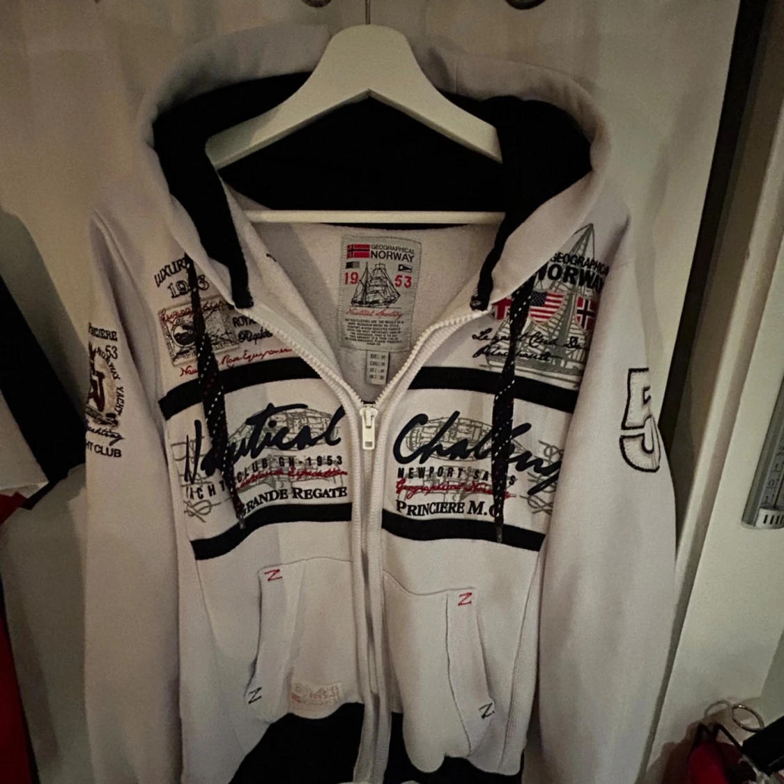 Vit hoodie Geographical Norway M