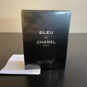 Bleu de Chanel Eau de Parfum - Helt ny 100ml parfym, kvitto finns, kan diskuter pris, går och fixa paketpris vid köp av flera prfymer
