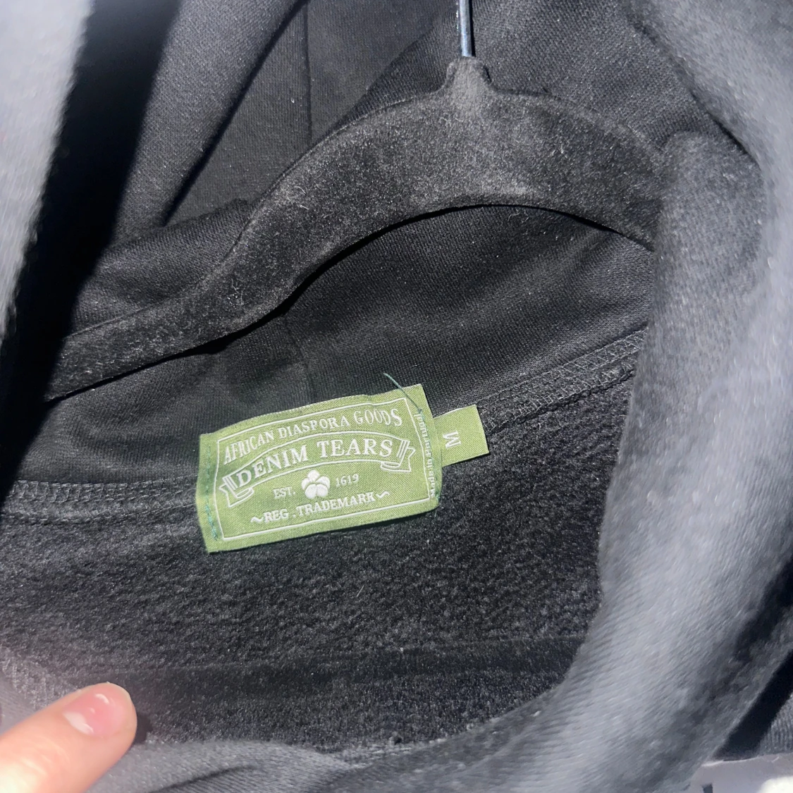 Svart denim tears hoodie - 2