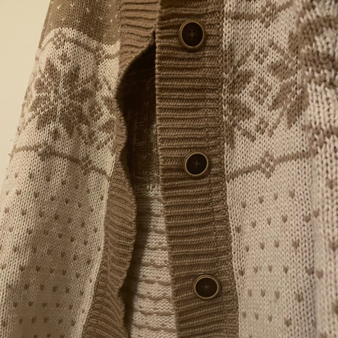 Beige och brun kofta från Cubus XL