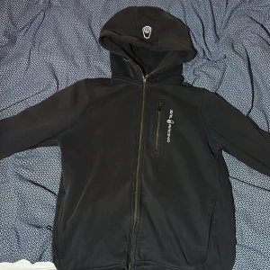 Svart tröja Sail Racing - En snygg stil racing tröja jag har använt lite 