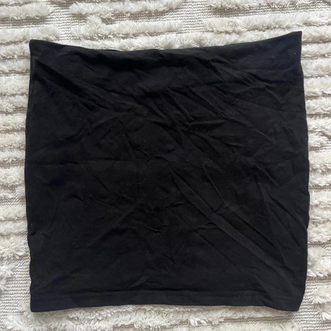 Svart tight kortkjol i bomull - 1