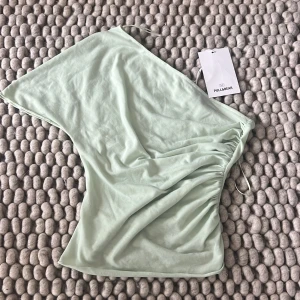 Mintgrön topp från Pull&Bear - En helt ny mintgrön topp från Pull&Bear. 💕