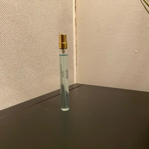 Goldfield & Banks Pacific Rock Moss Travel Spray - Hej, säljer en 10ml travel spray av pacific rock loss ett niche hus som kommer ifrån Australien, Riktigt fin doft som man måste testa 