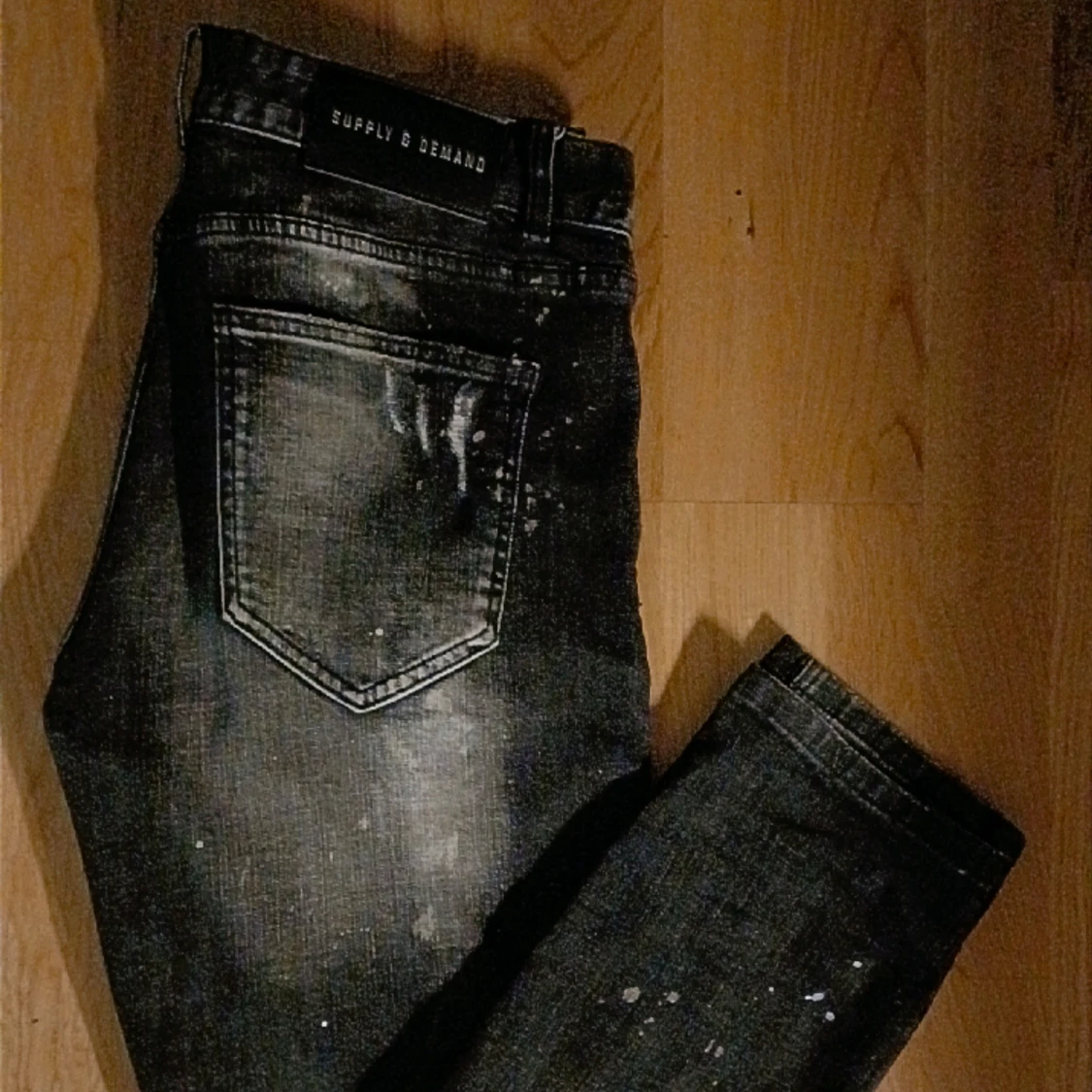 Supply & Demand svarta jeans med slitningar - 2