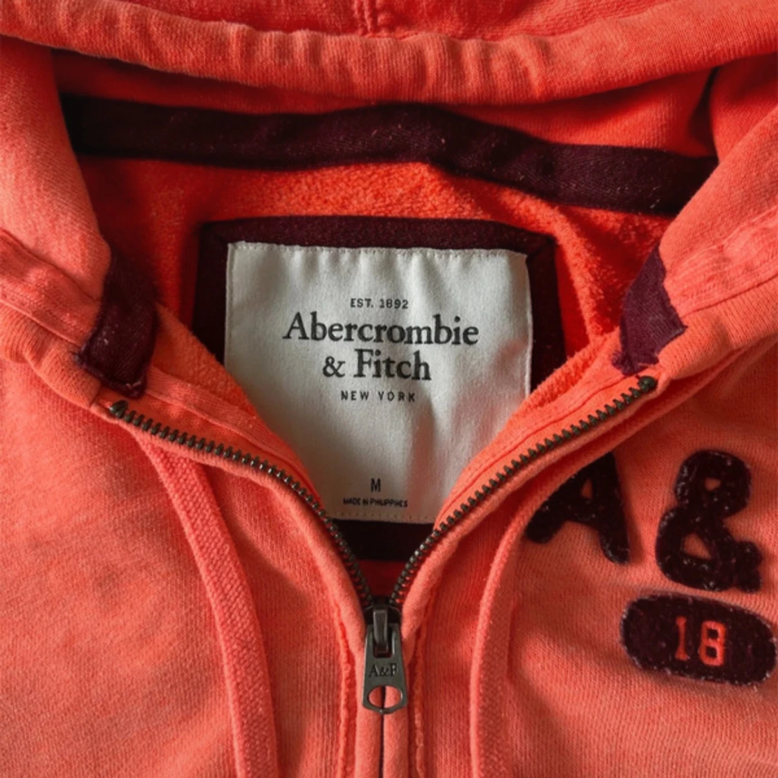 Vintage Abercrombie & Fitch pink zip up hoodie M - 2
