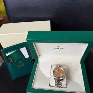 Klocka 36mm  - Bra kvalité 