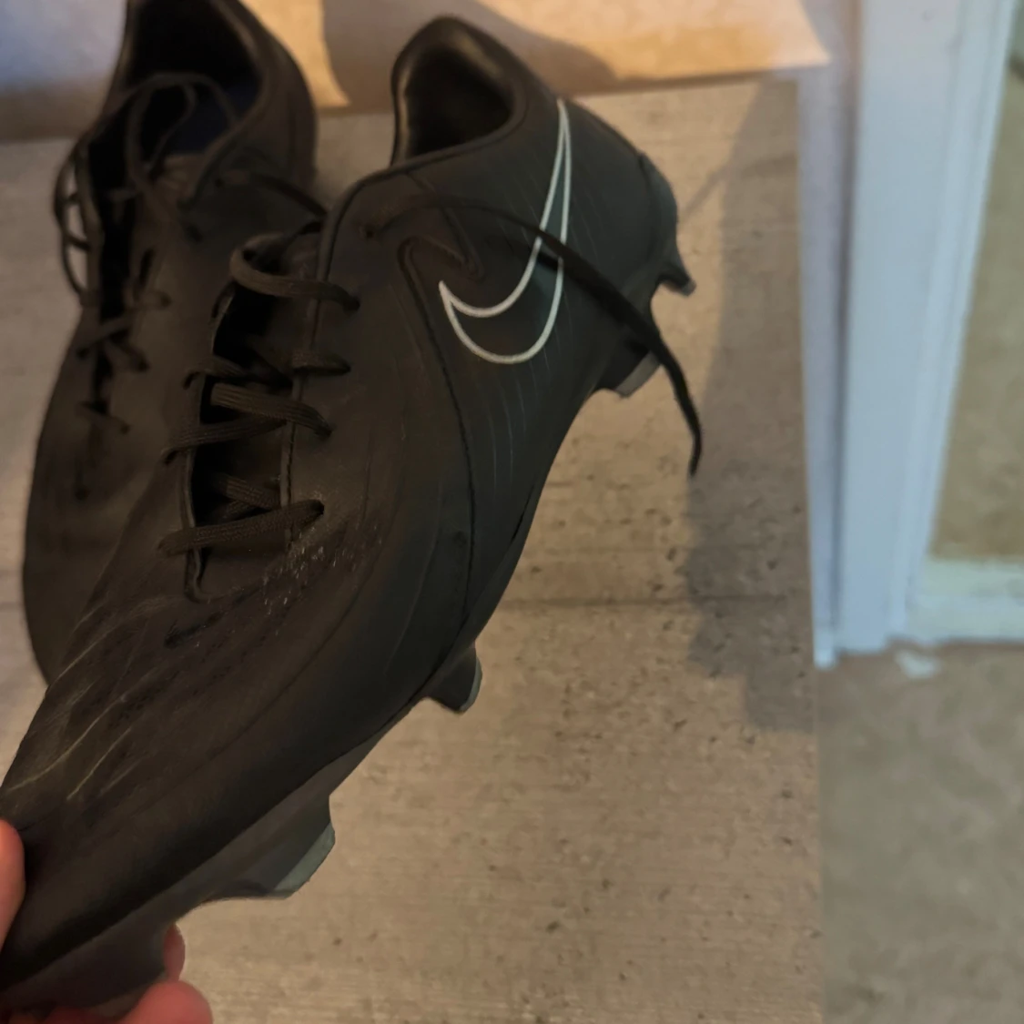 Svarta Nike fotbollsskor med dobbar - 1