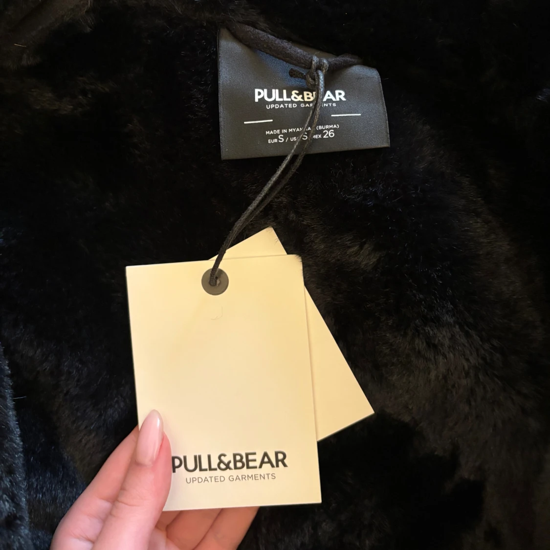 Svart läder/päls jacka med dragkedja - 4