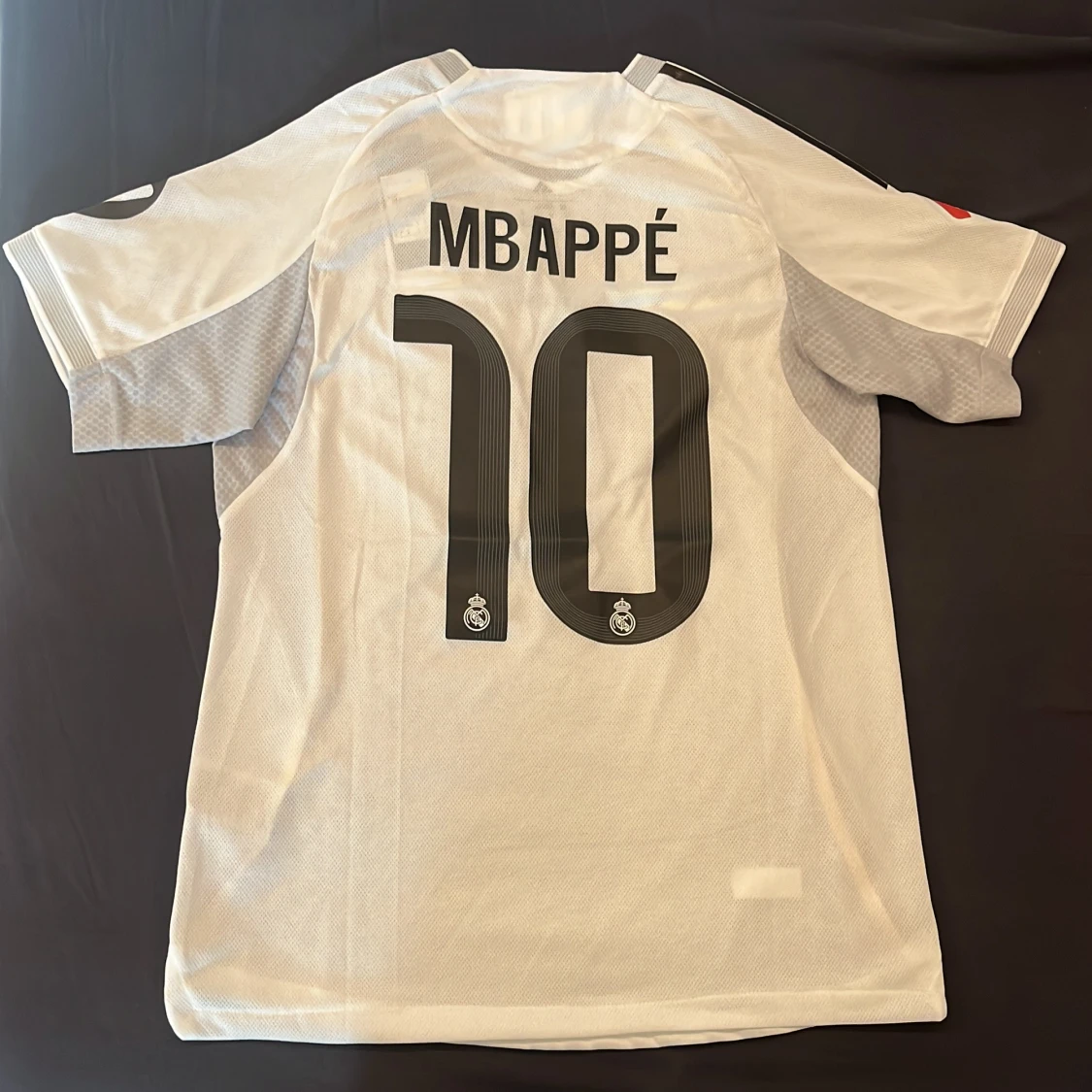 Real Madrid Mbappé 10 Adidas fotbollströja - 1