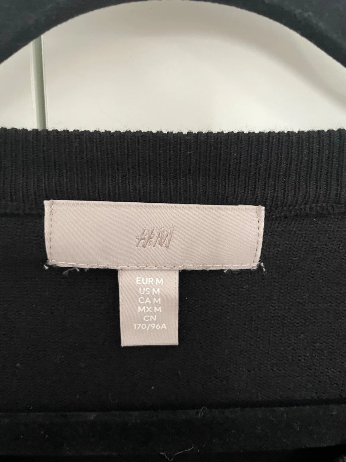 Svart finstickad kofta - 3