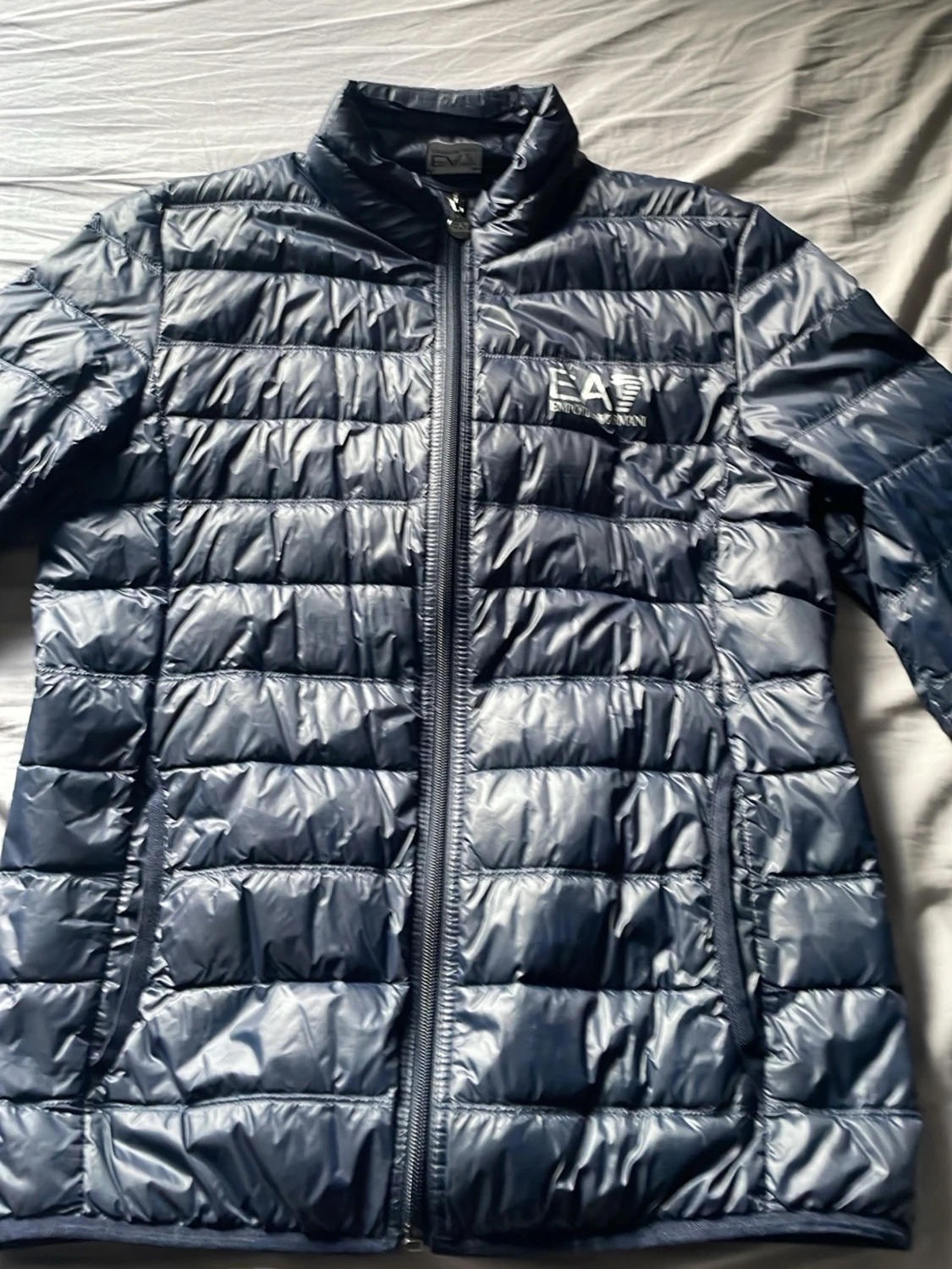 Mörkblå dunjacka från EA7 Emporio Armani