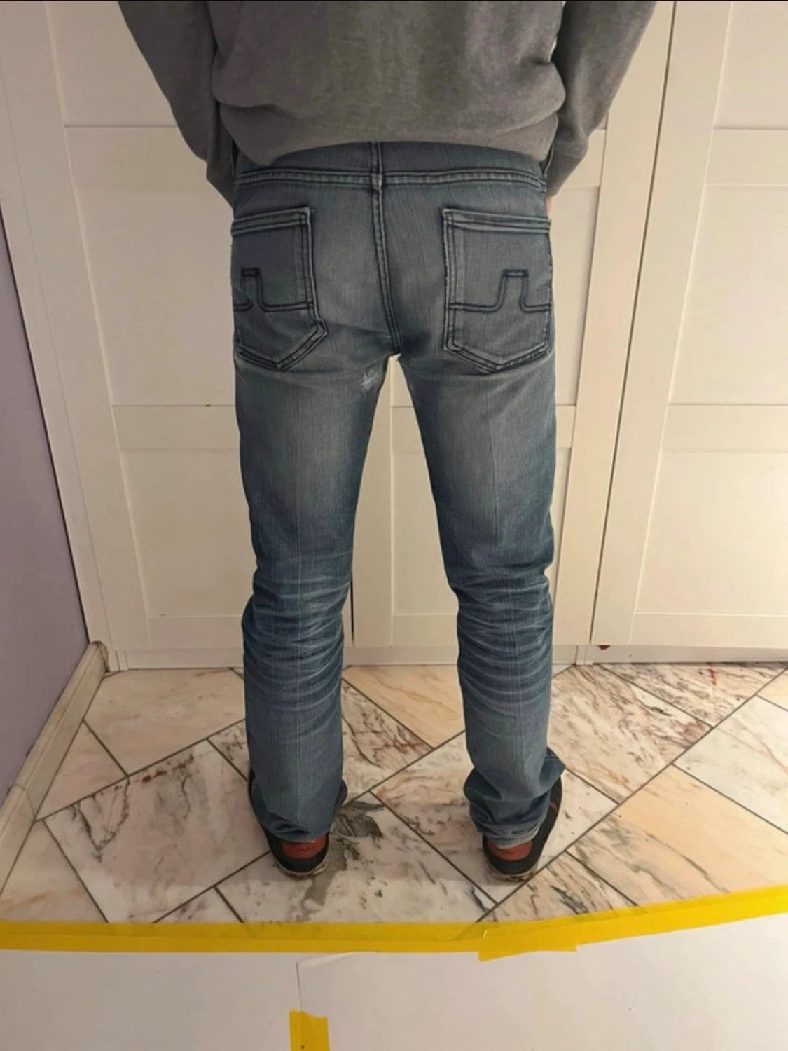 Ljusblå raka jeans från J Lindberg  - 2